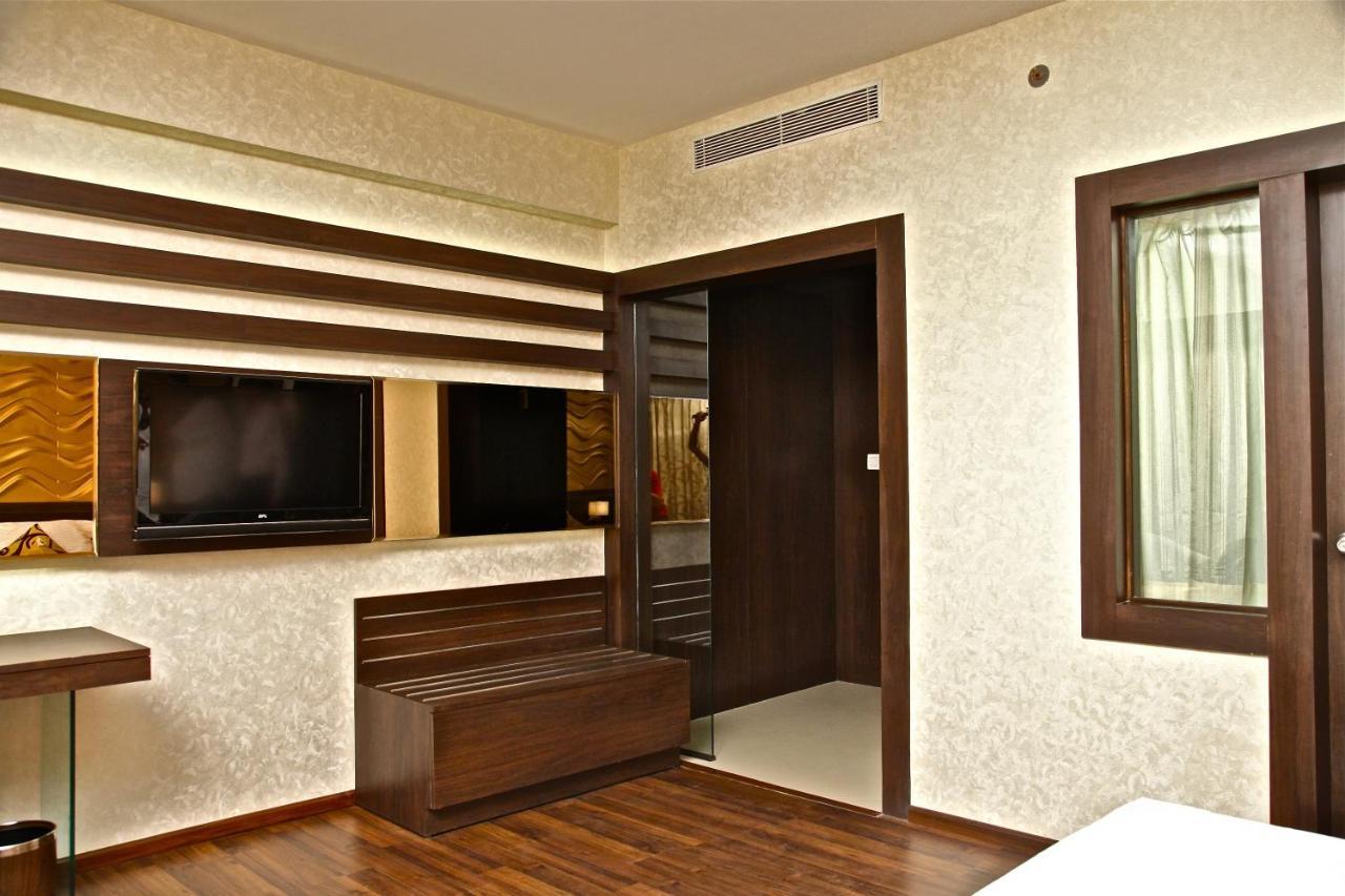 The Central Park Rourkela Exterior photo